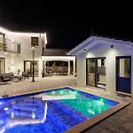 Vilma-house With Heated Pool & Garden Villa Trilj