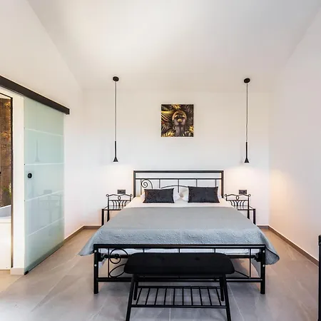 Vilma-house With Heated Pool & Garden Villa Trilj