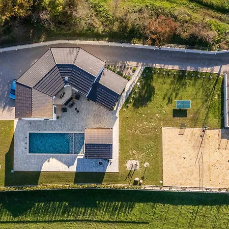 Vilma-house With Heated Pool & Garden Villa Trilj